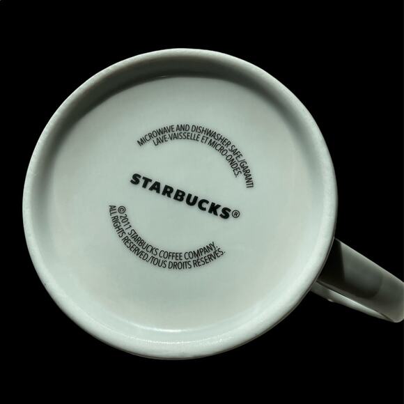 Starbucks 2011 Red Top Hat topped Snowman 16 Oz single beverage Mug collectible - Picture 4 of 4